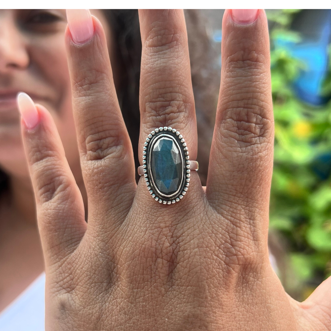 Wonderstruck Labradorite Ring