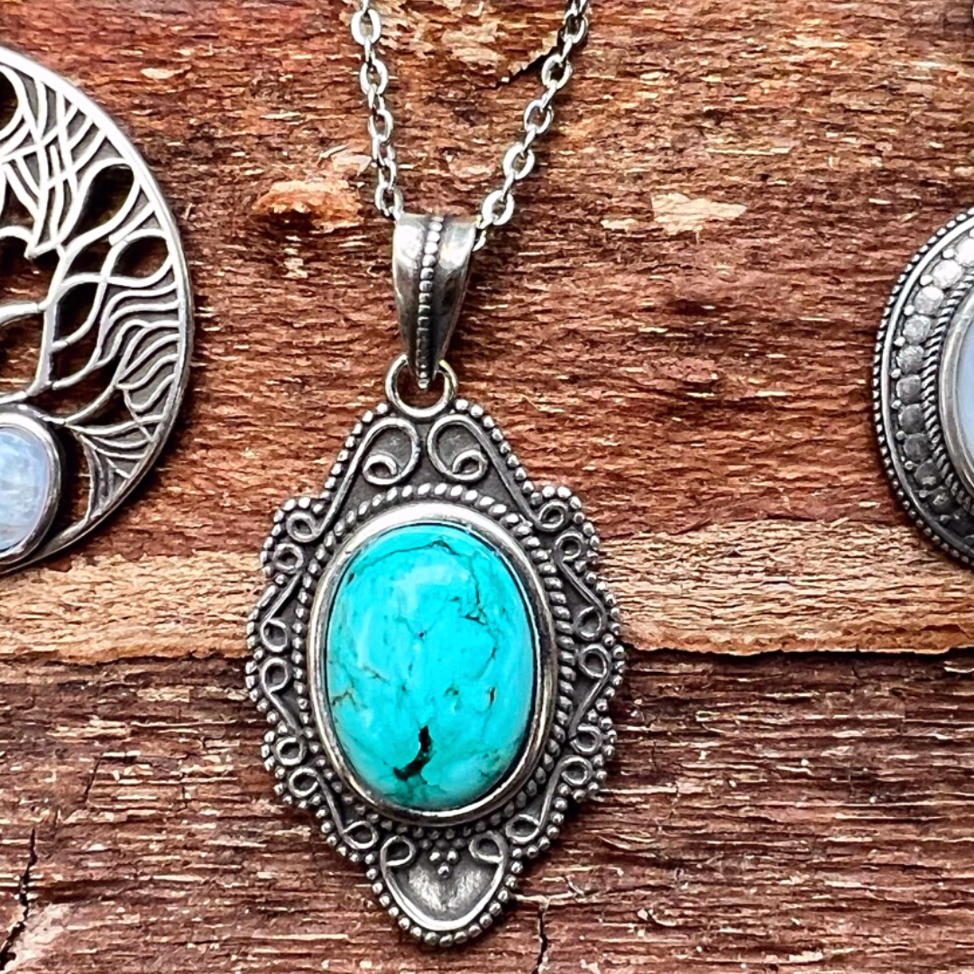 Wise Mercurial Turquoise Necklace